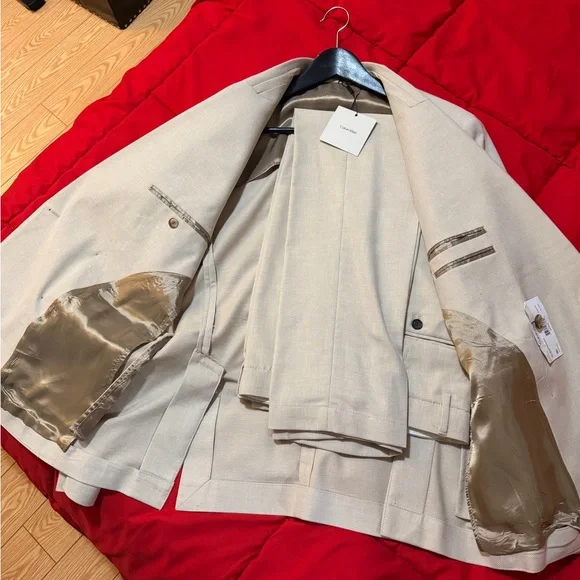 Calvin Klein Men's Beige Double-Breasted Suit